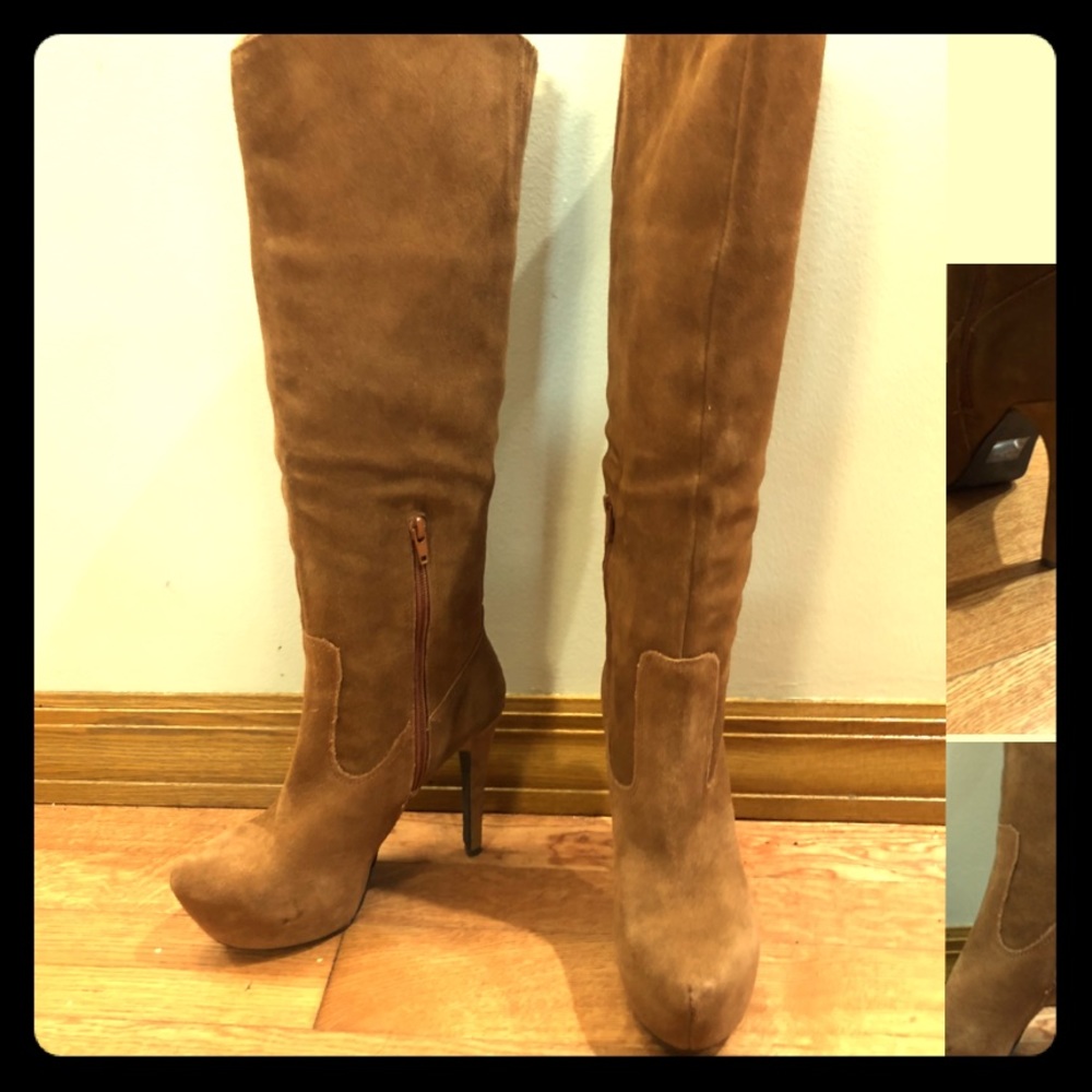 Bakers Suede Tall Knee  Heel Boots Tan  Size 7